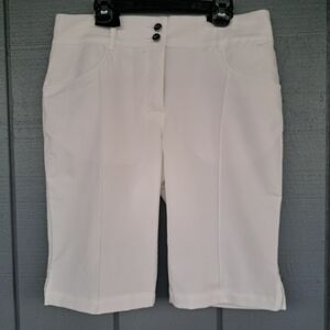 Chase 54 White Tailored Bermuda Golf Shorts #85